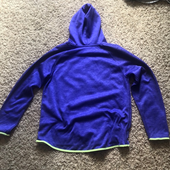 Purple Under Armour sweatshirt - Picture 2 of 2